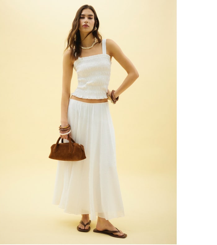 Cami & Sleeveless Tops